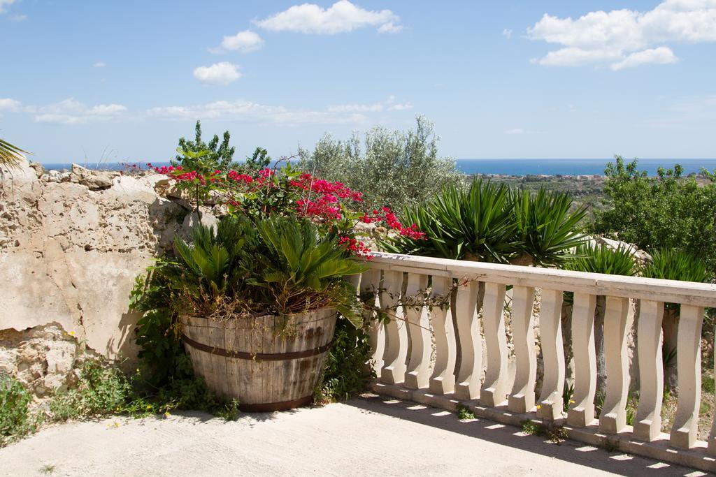 Agriturismoeloropizzuta Lido di Noto Zewnętrze zdjęcie
